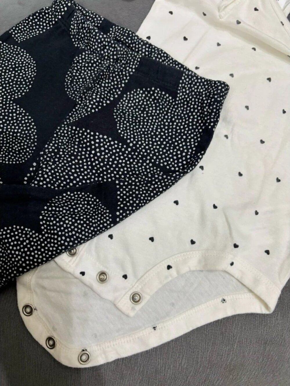 NWT Carter's Baby Girl 2-Piece Bodysuit & Pant Set – Black & white 3 months - Picture 8 of 15